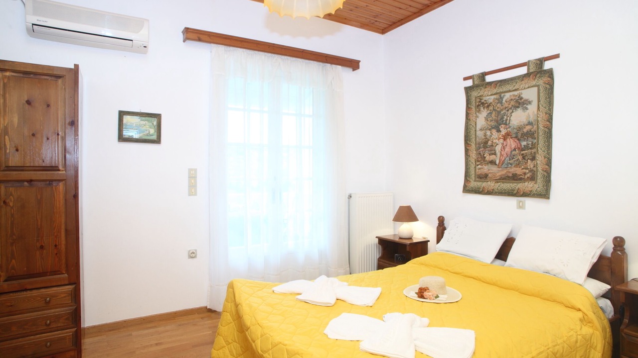 Photo of Bedroom in Asprogerakata