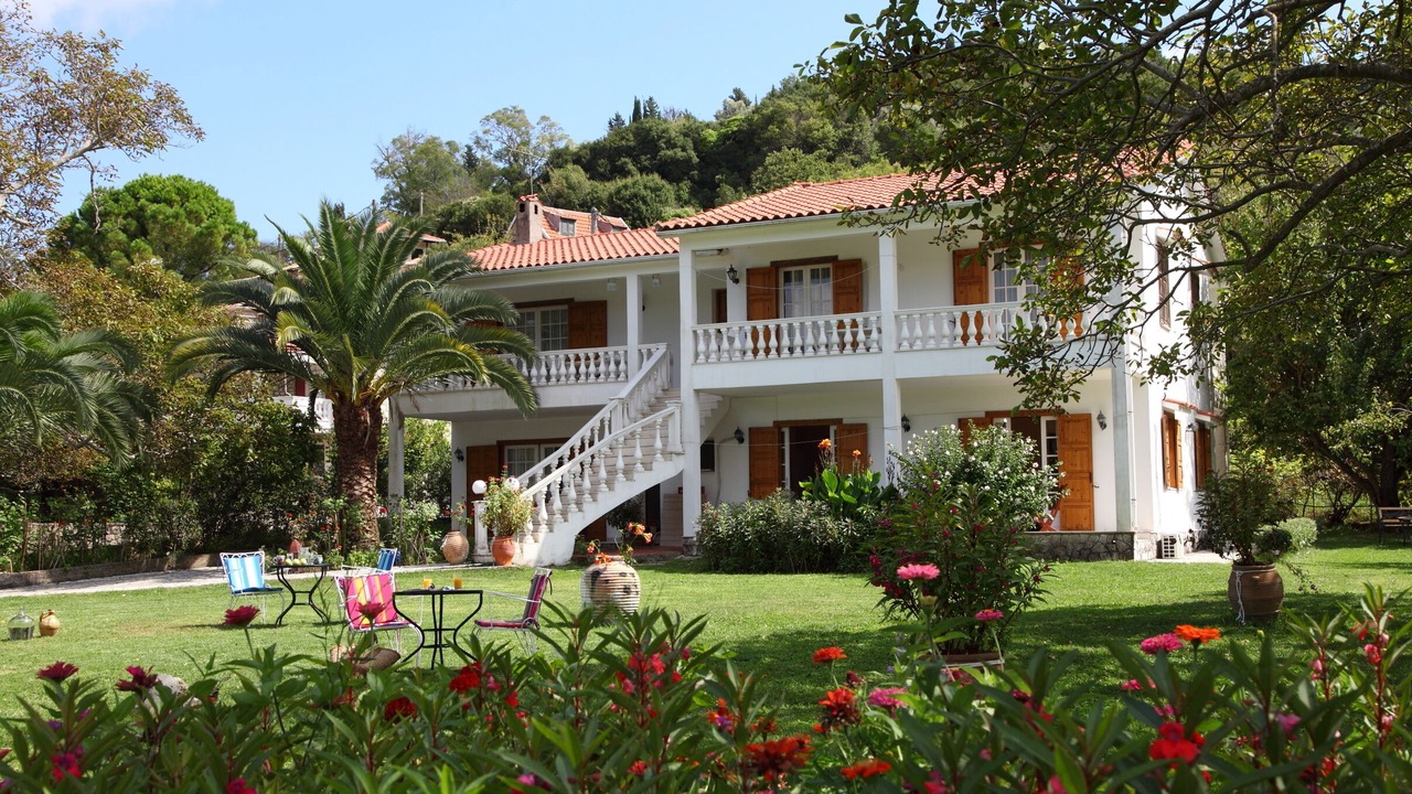Photo of Outdoor in Asprogerakata