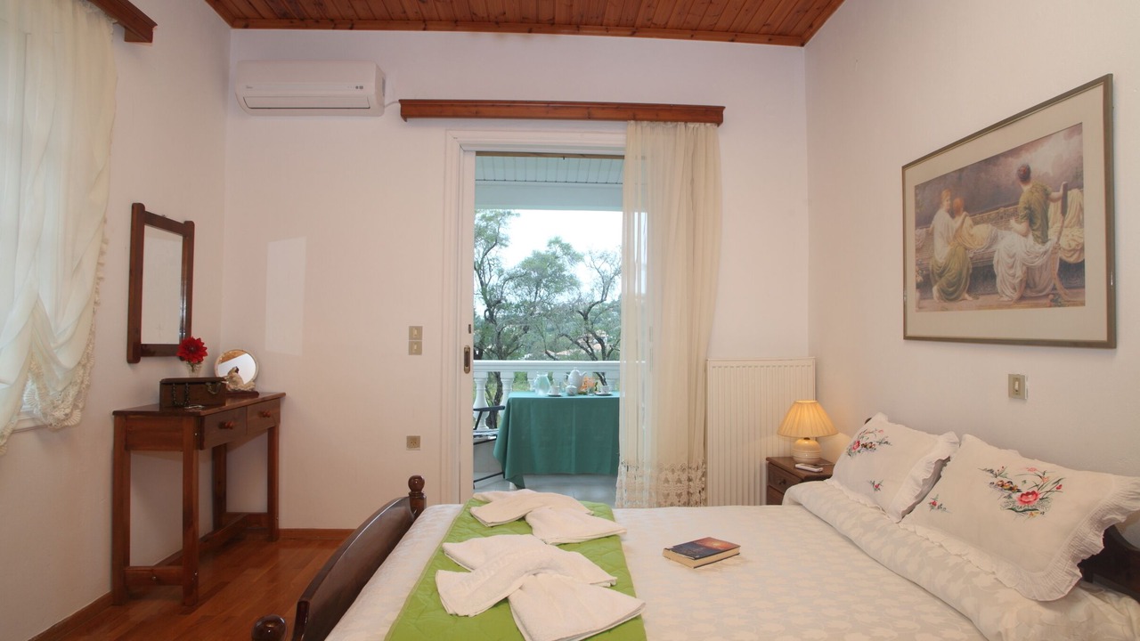 Photo of Bedroom in Asprogerakata
