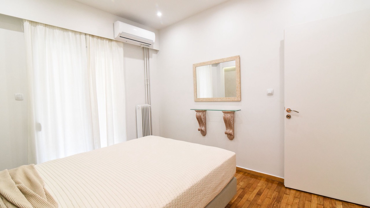 Photo of Bedroom in Marousi