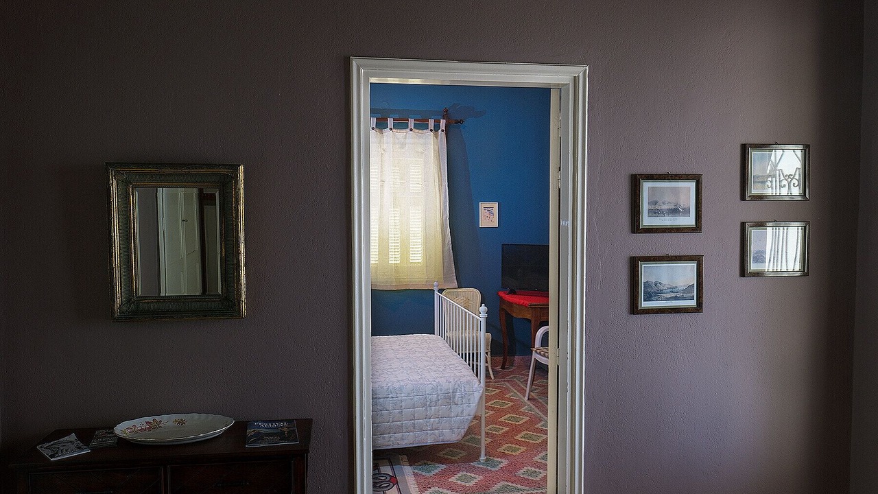 Photo of Bedroom in Kini