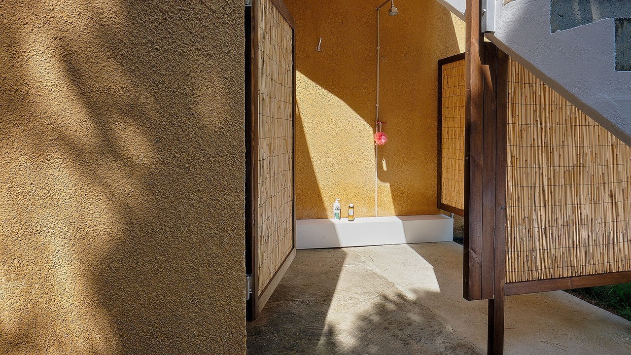 Photo of Outdoor in Kini