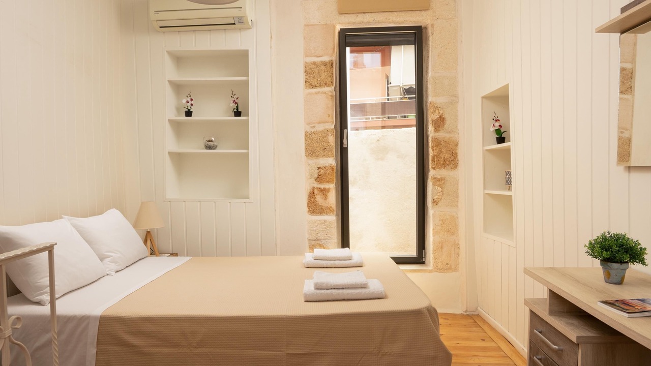 Photo of Bedroom in Koum Kapi