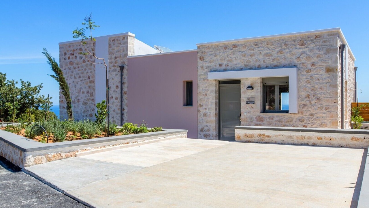 Photo of Outdoor in Gerani