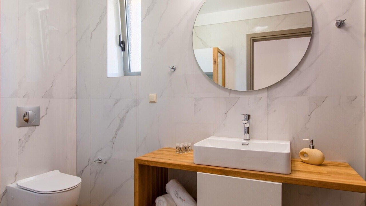 Photo of Bathroom in Gerani