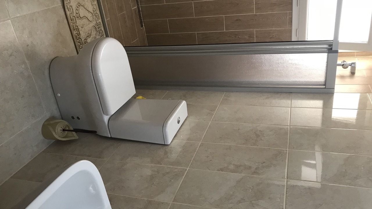 Photo of Bathroom in Trikomo