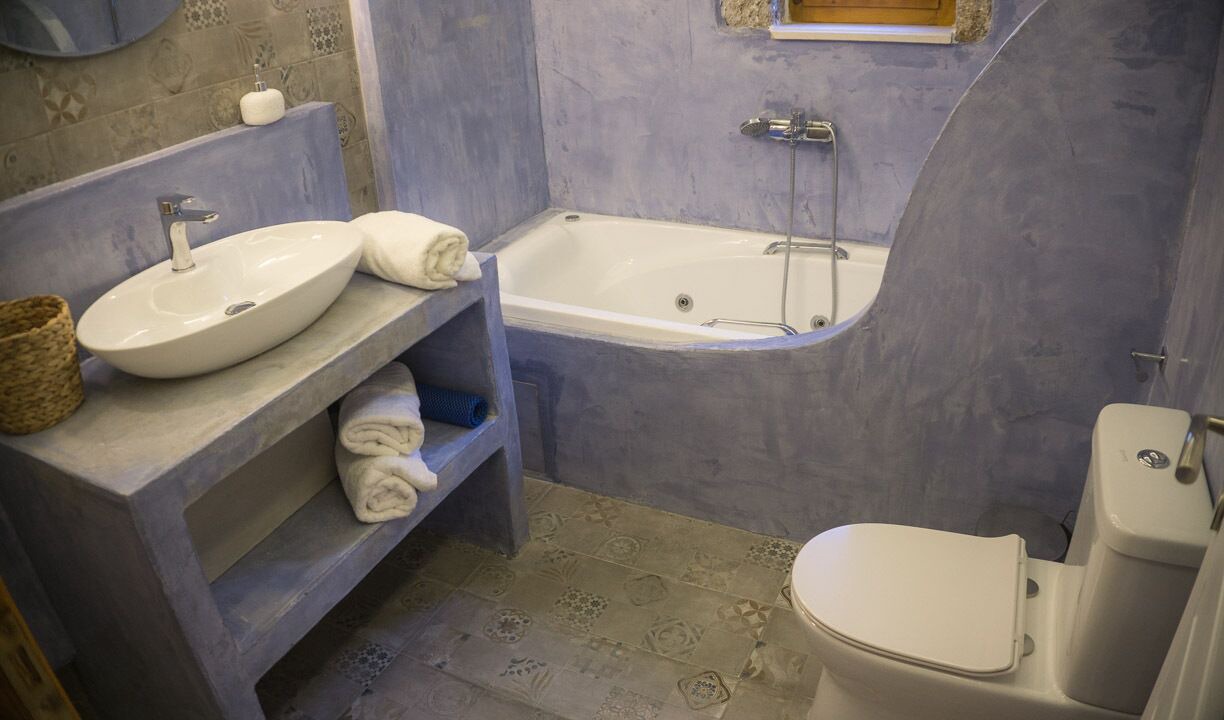 Photo of Bathroom in Moni