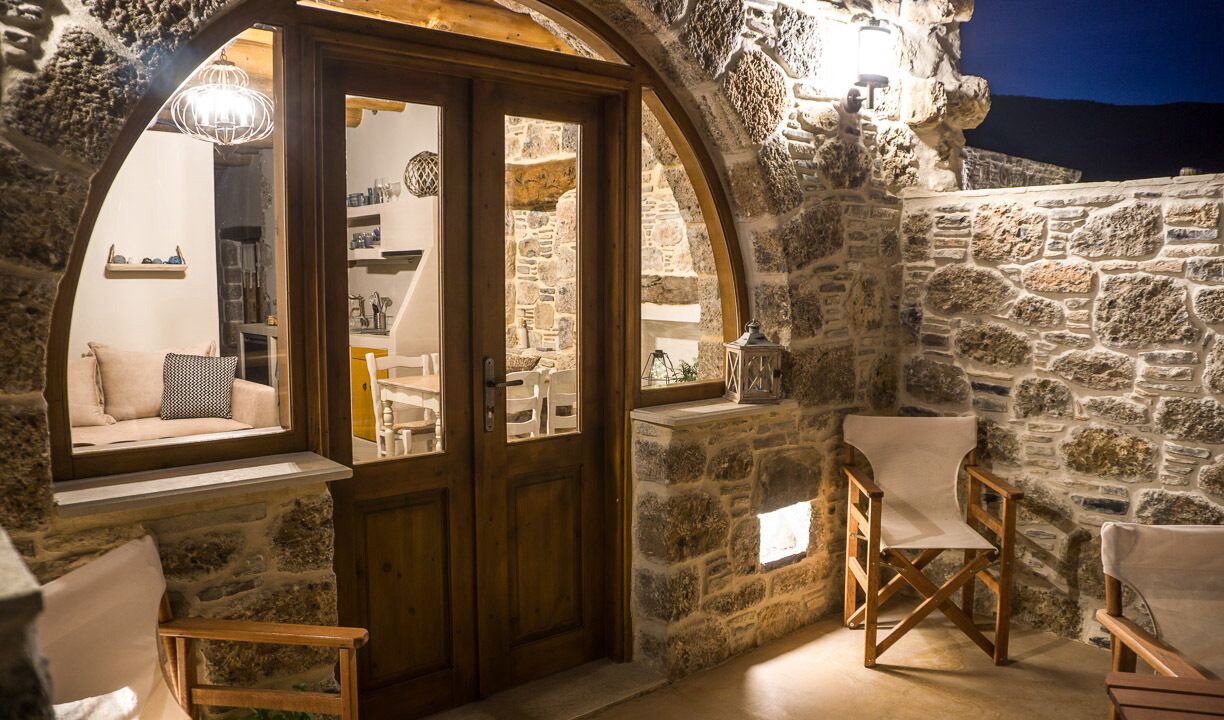 Photo of Patio Balcony in Moni