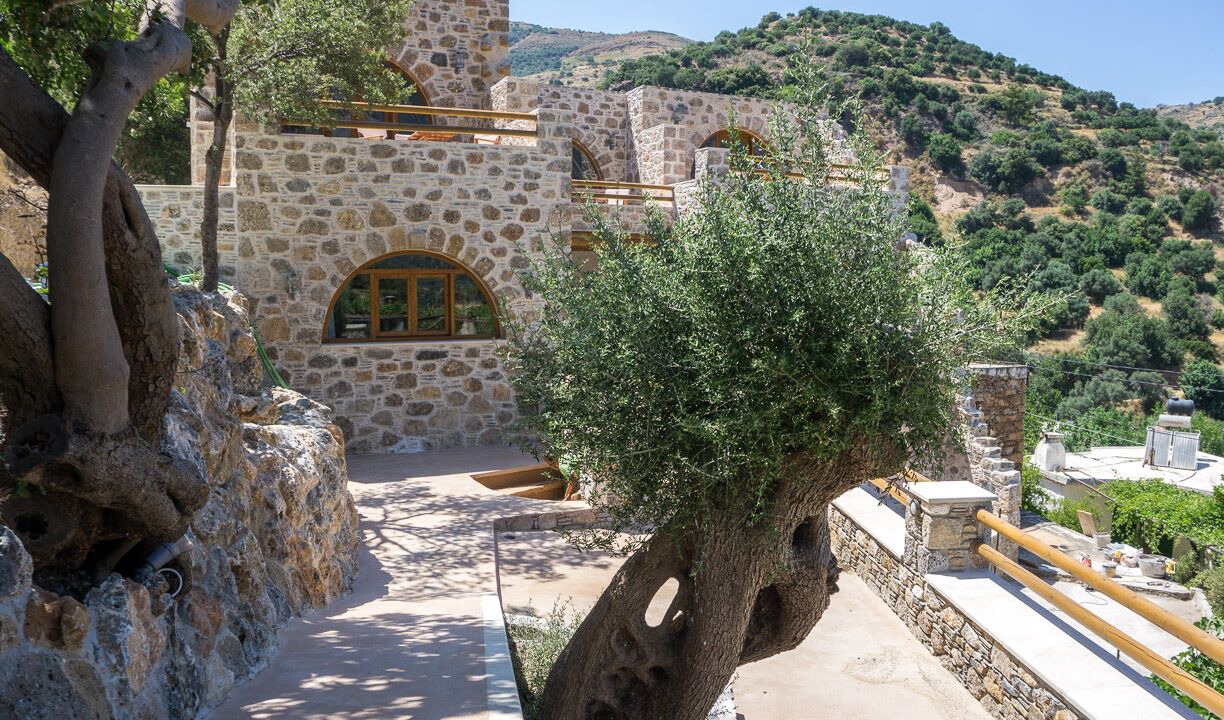 Photo of Outdoor in Moni