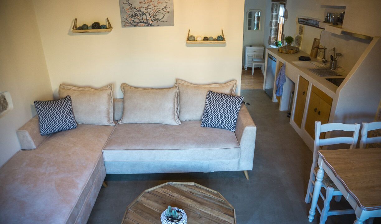 Photo of Livingroom in Moni