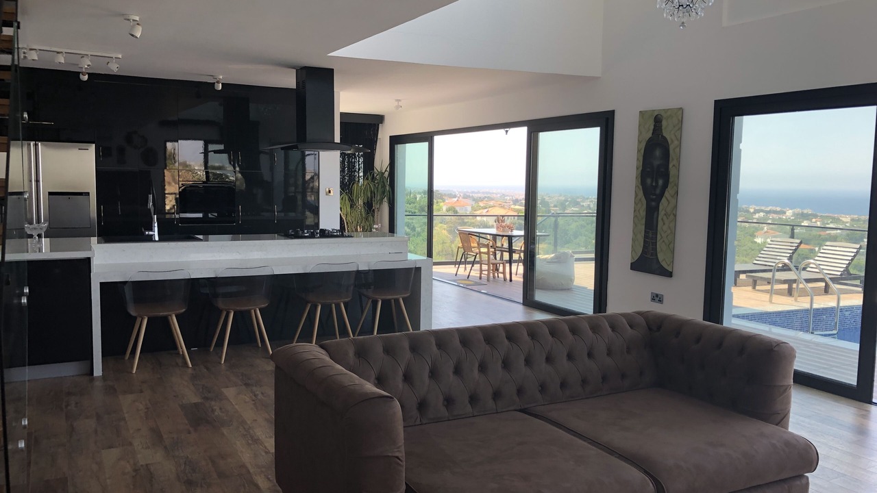 Photo of Livingroom in Kyrenia