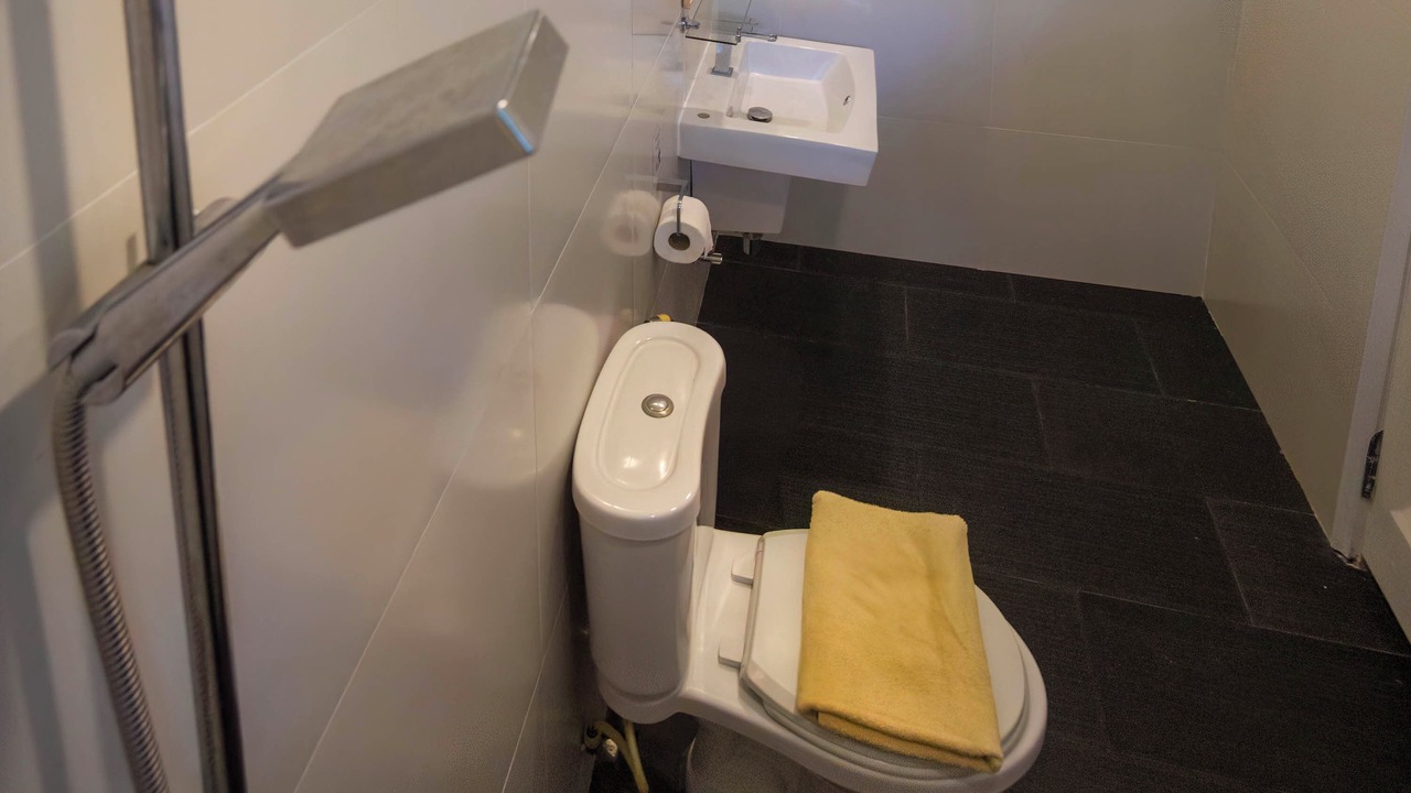 Photo of Bathroom in Maret
