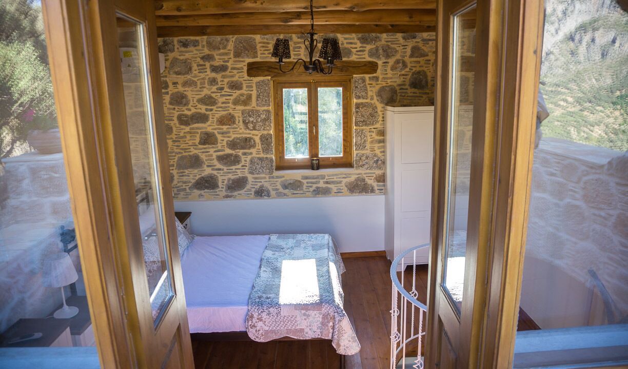 Photo of Bedroom in Moni
