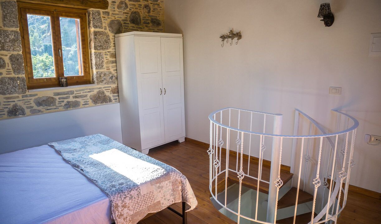Photo of Bedroom in Moni