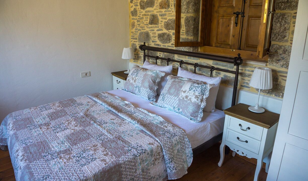 Photo of Bedroom in Moni