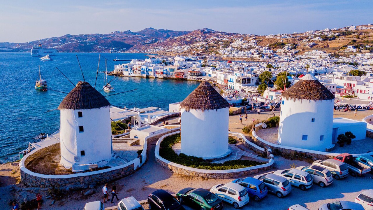 Photo of Others in Tourlos