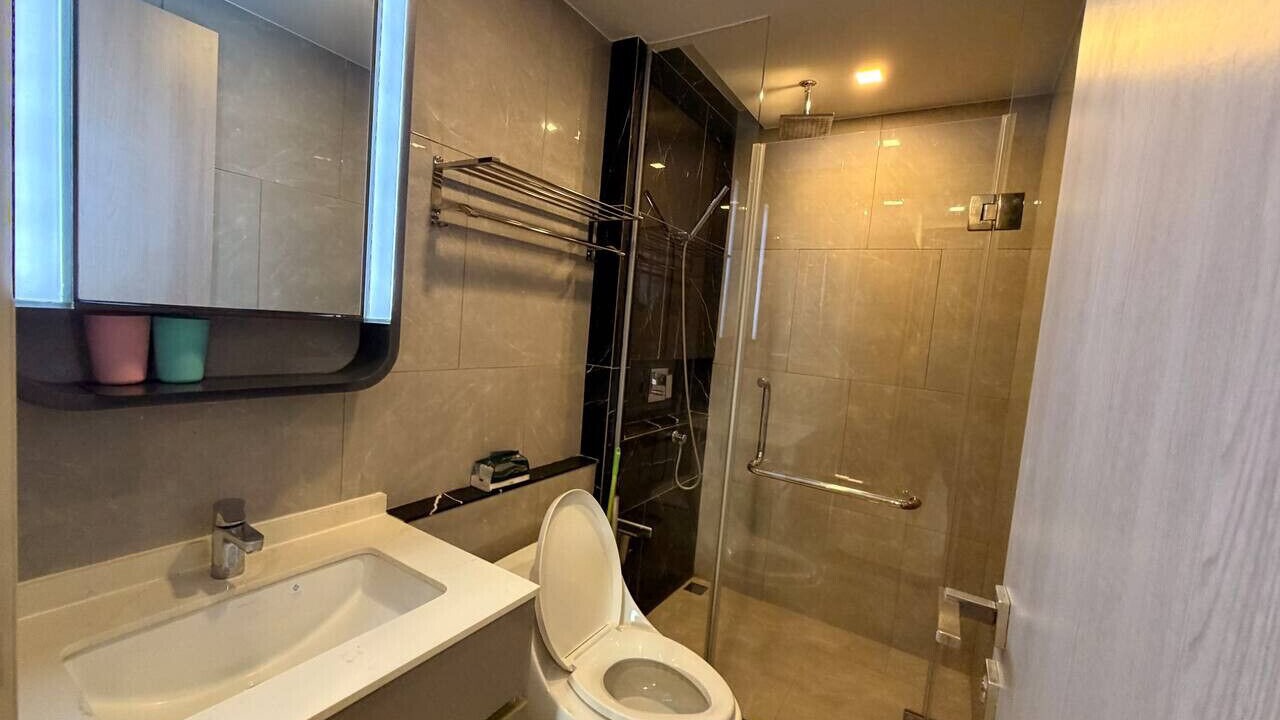 Photo of Bathroom in Rama 9
