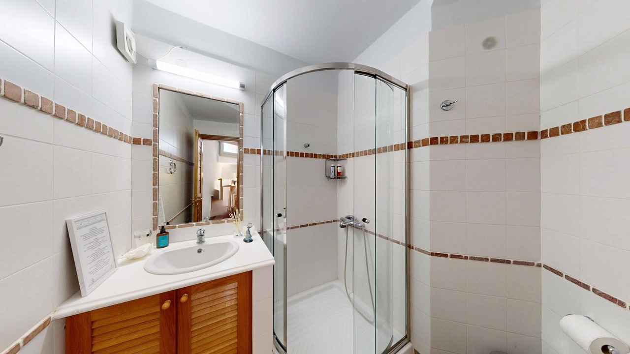 Photo of Bathroom in Melissopetra