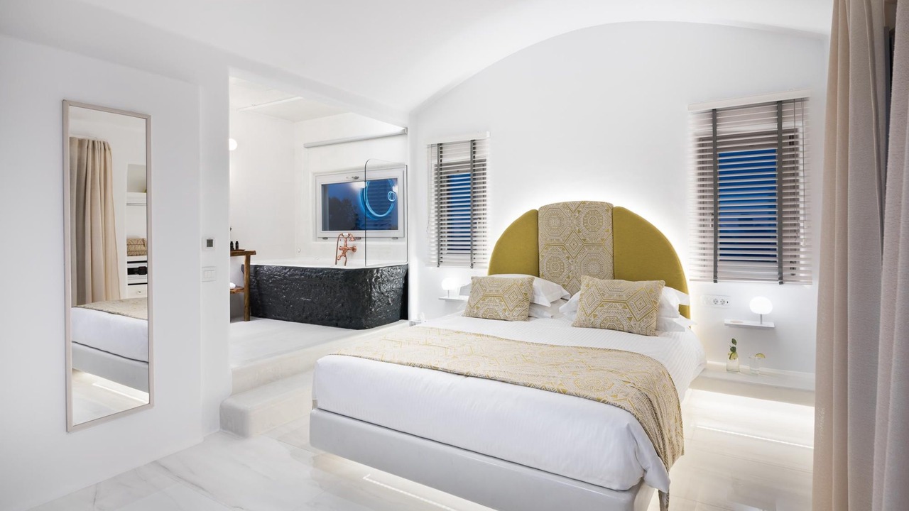 Photo of Bedroom in Fira