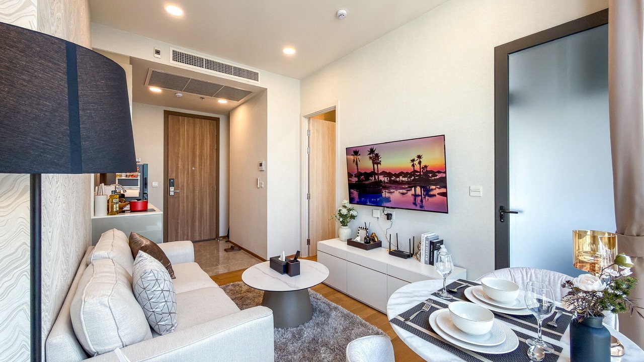 Photo of Livingroom in Pathumwan