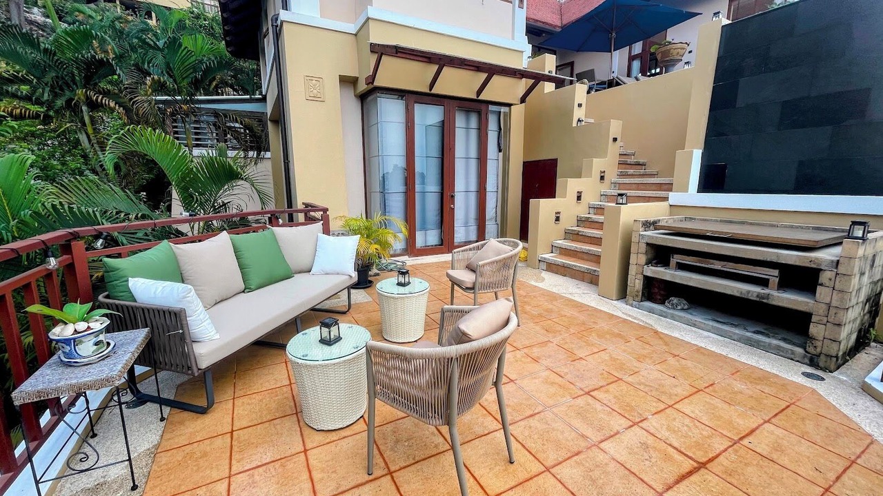 Photo of Patio Balcony in Na Thon