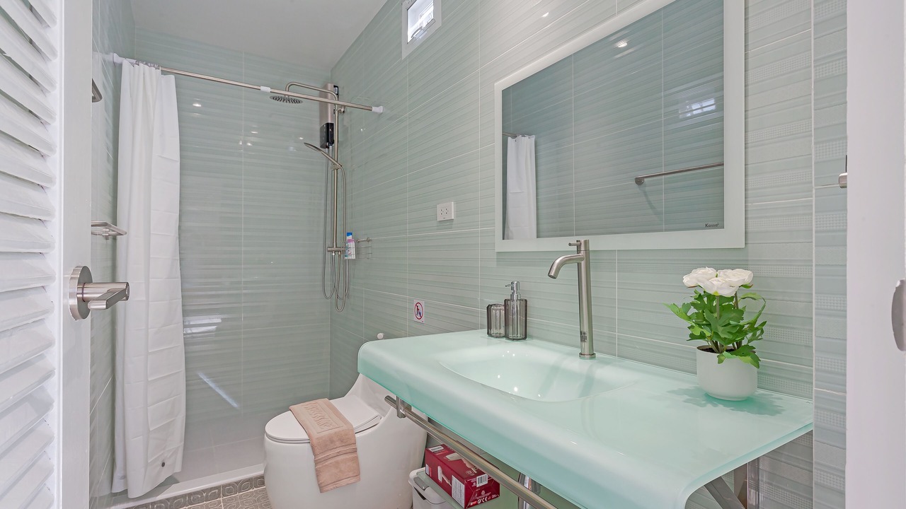 Photo of Bathroom in Si Sunthon