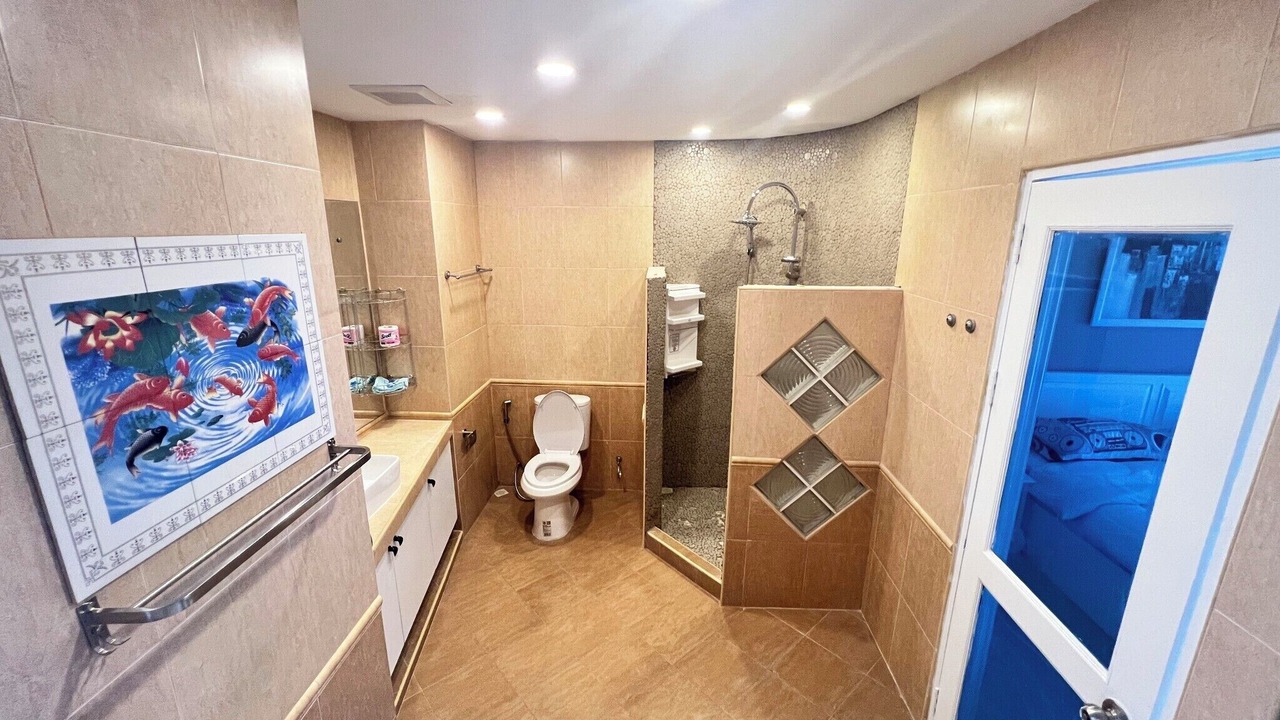 Photo of Bathroom in Na Kluea