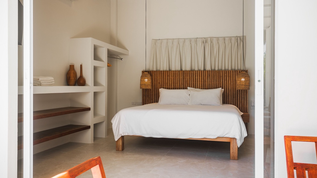 Photo of Bedroom in Srithanu