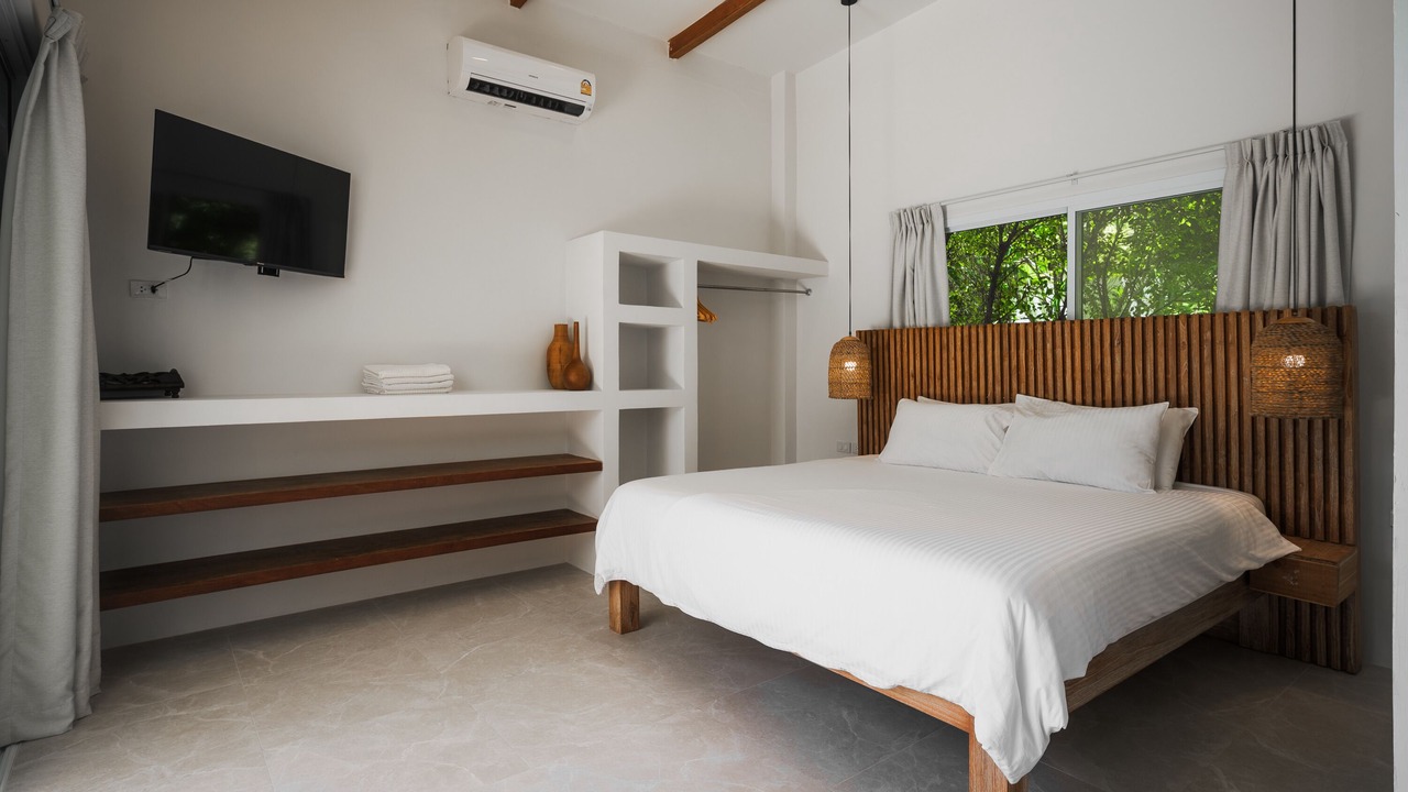 Photo of Bedroom in Srithanu