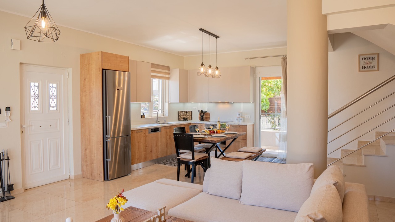 Photo of Livingroom in Kokkini Chani