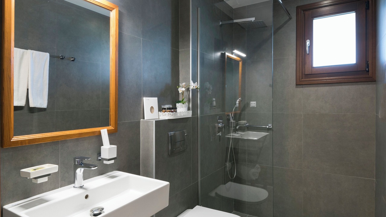 Photo of Bathroom in Ierissos