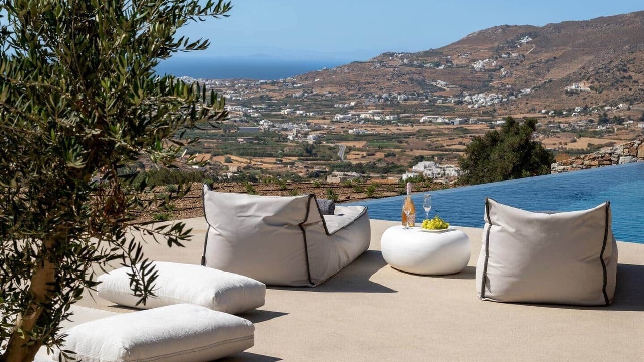 Photo of Outdoor in Glinado