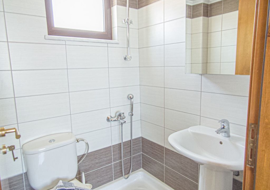 Photo of Bathroom in Katochori