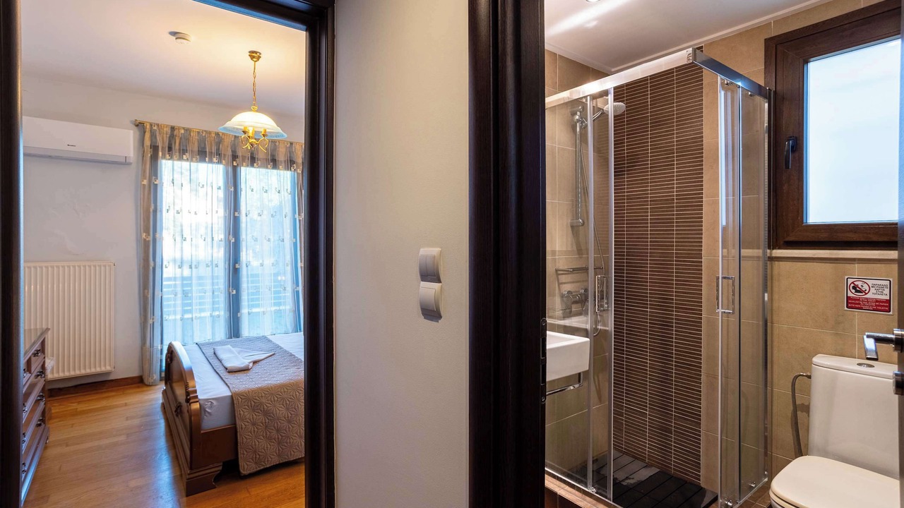Photo of Bathroom in Schinias