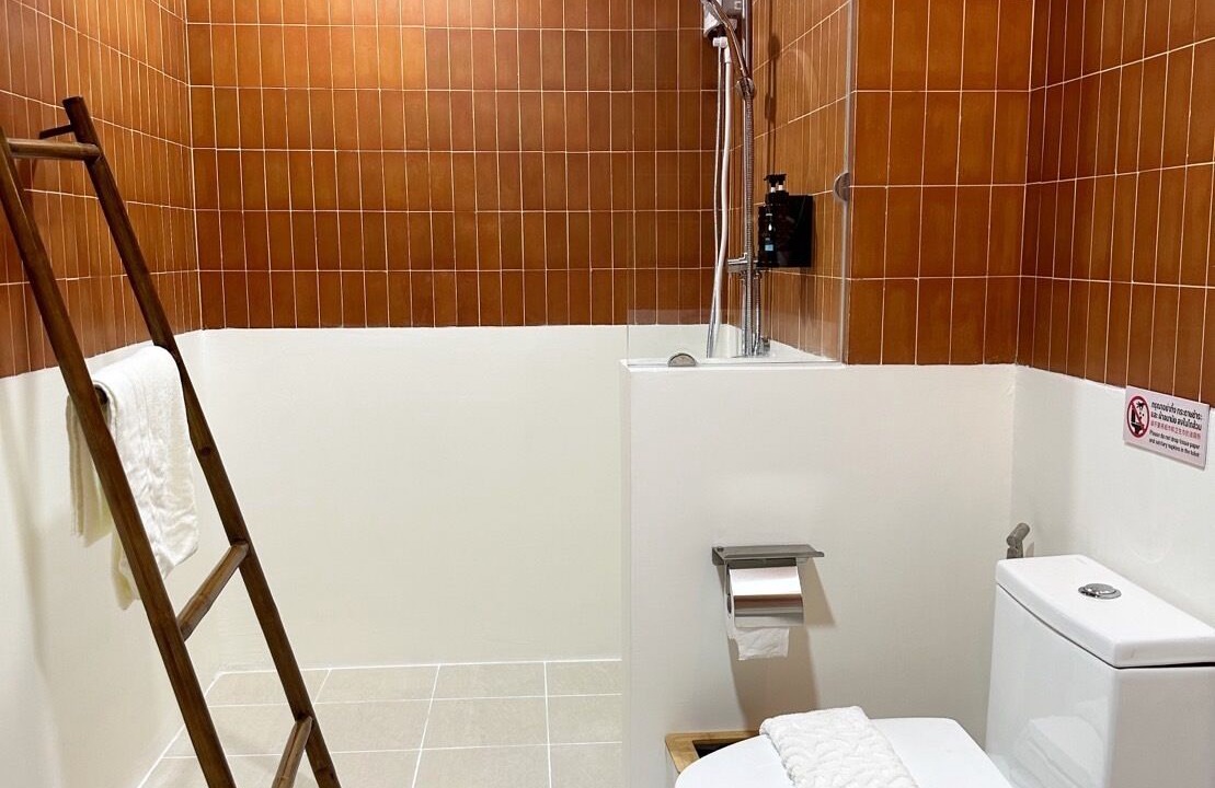 Photo of Bathroom in Khlong Toei Nuea