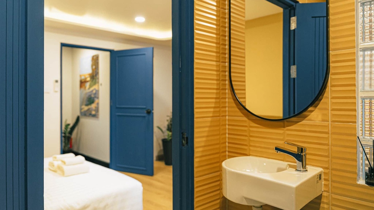 Photo of Bathroom in Ekkamai