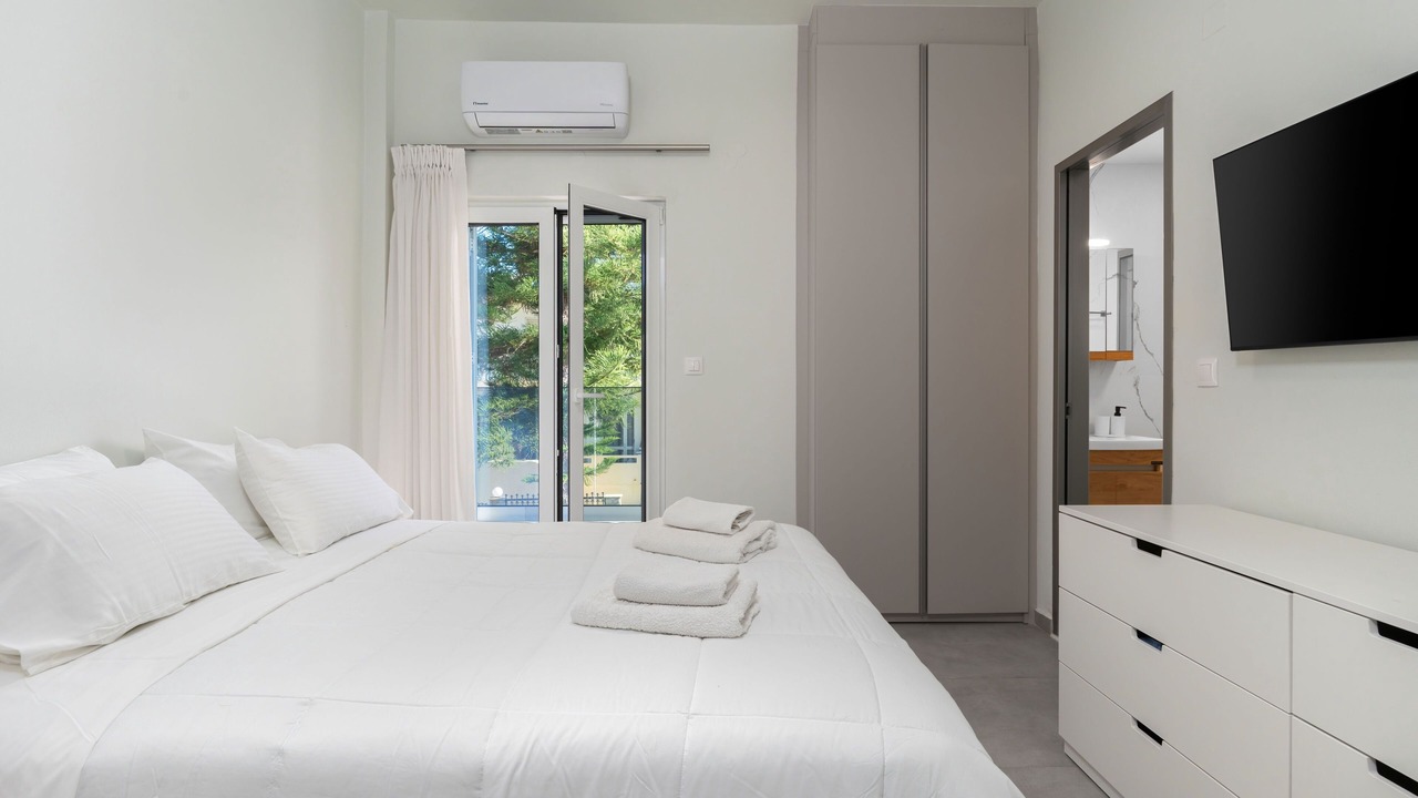 Photo of Bedroom in Adelianos Kampos