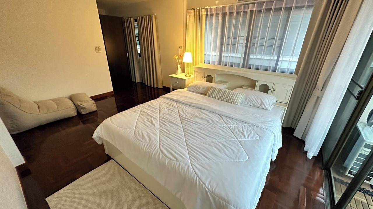Photo of Bedroom in Dok Mai