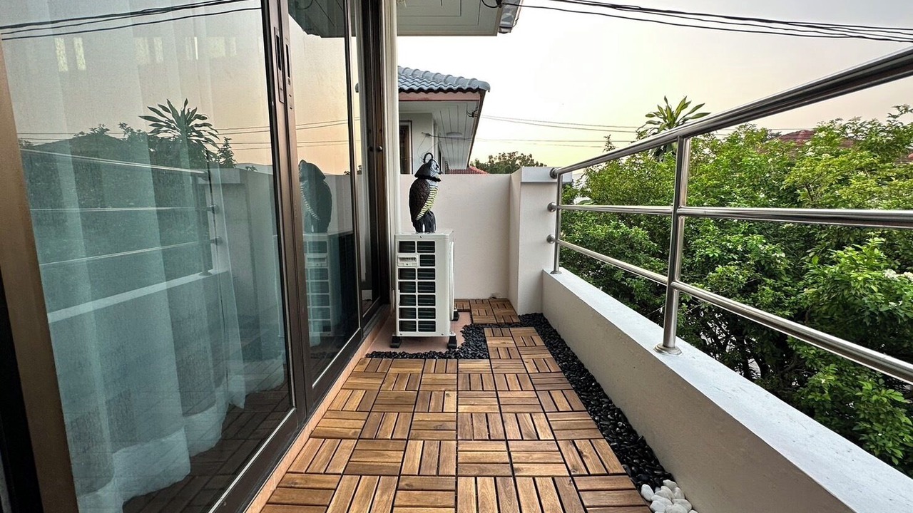Photo of Outdoor in Dok Mai