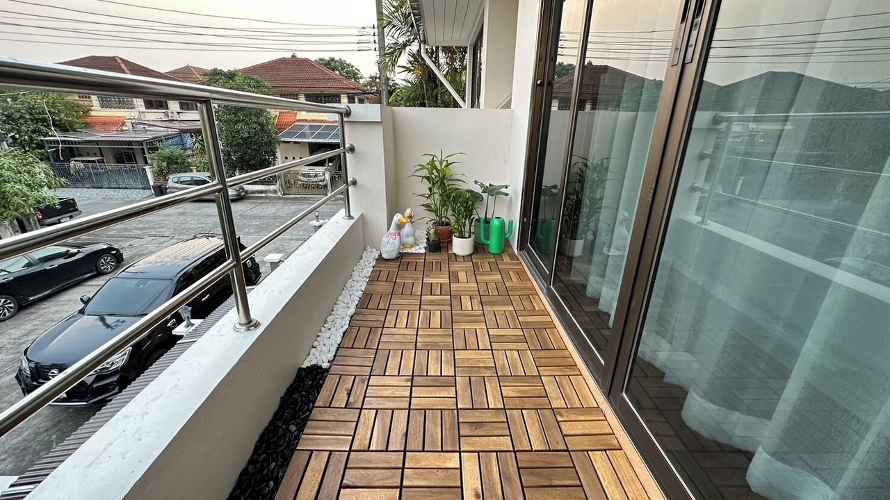 Photo of Outdoor in Dok Mai
