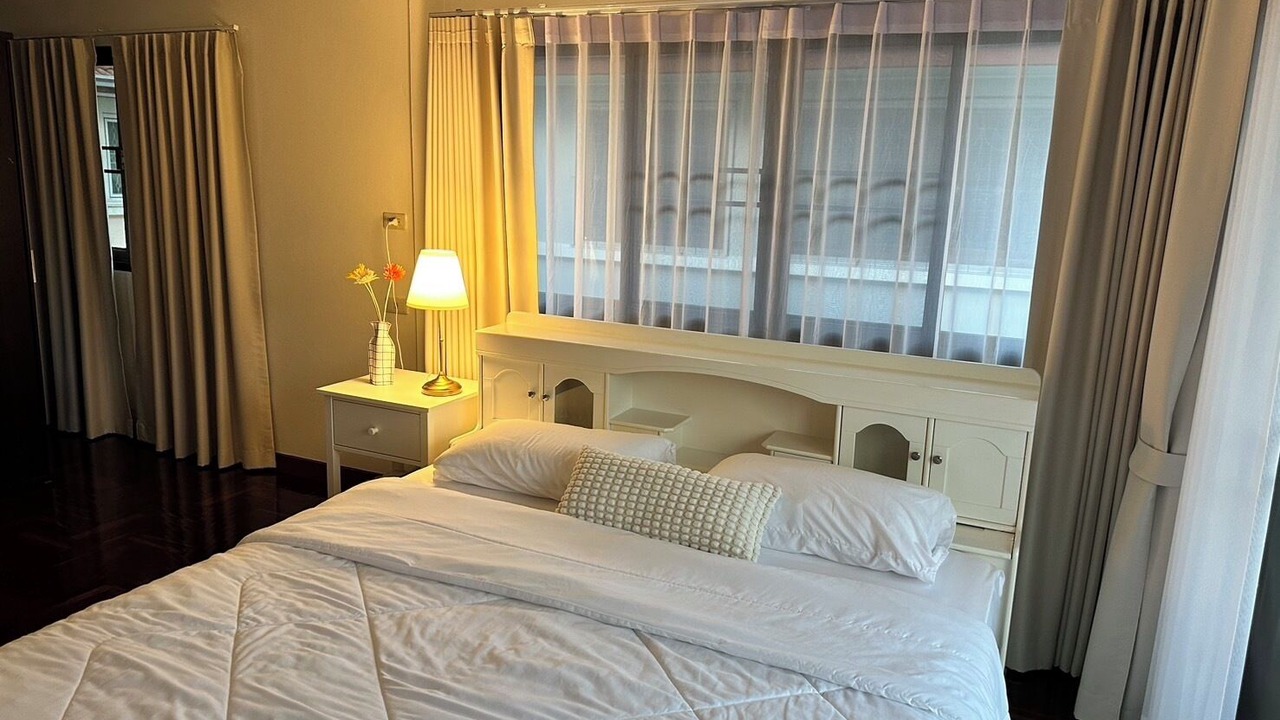 Photo of Bedroom in Dok Mai