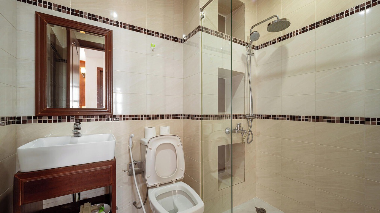 Photo of Bathroom in Chamkar Mon