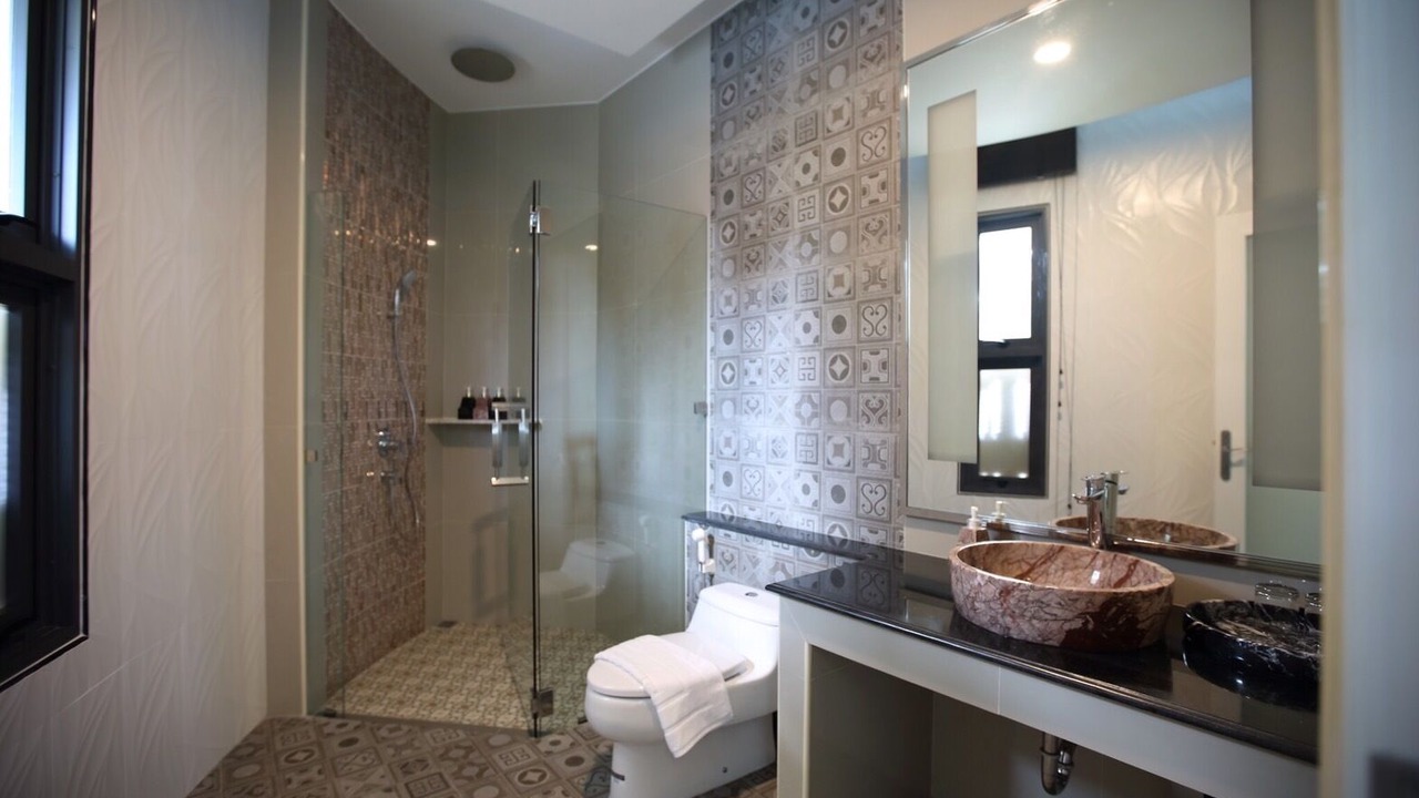 Photo of Bathroom in Khanom