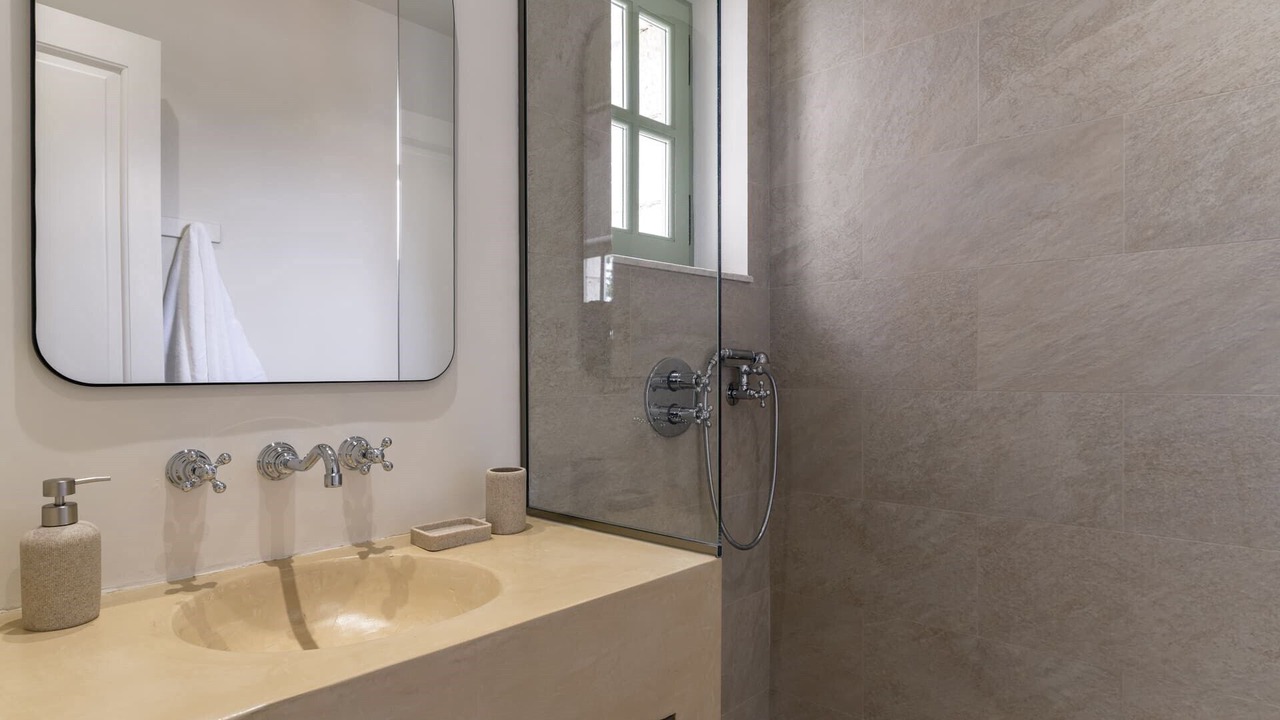 Photo of Bedroom in Skinaria