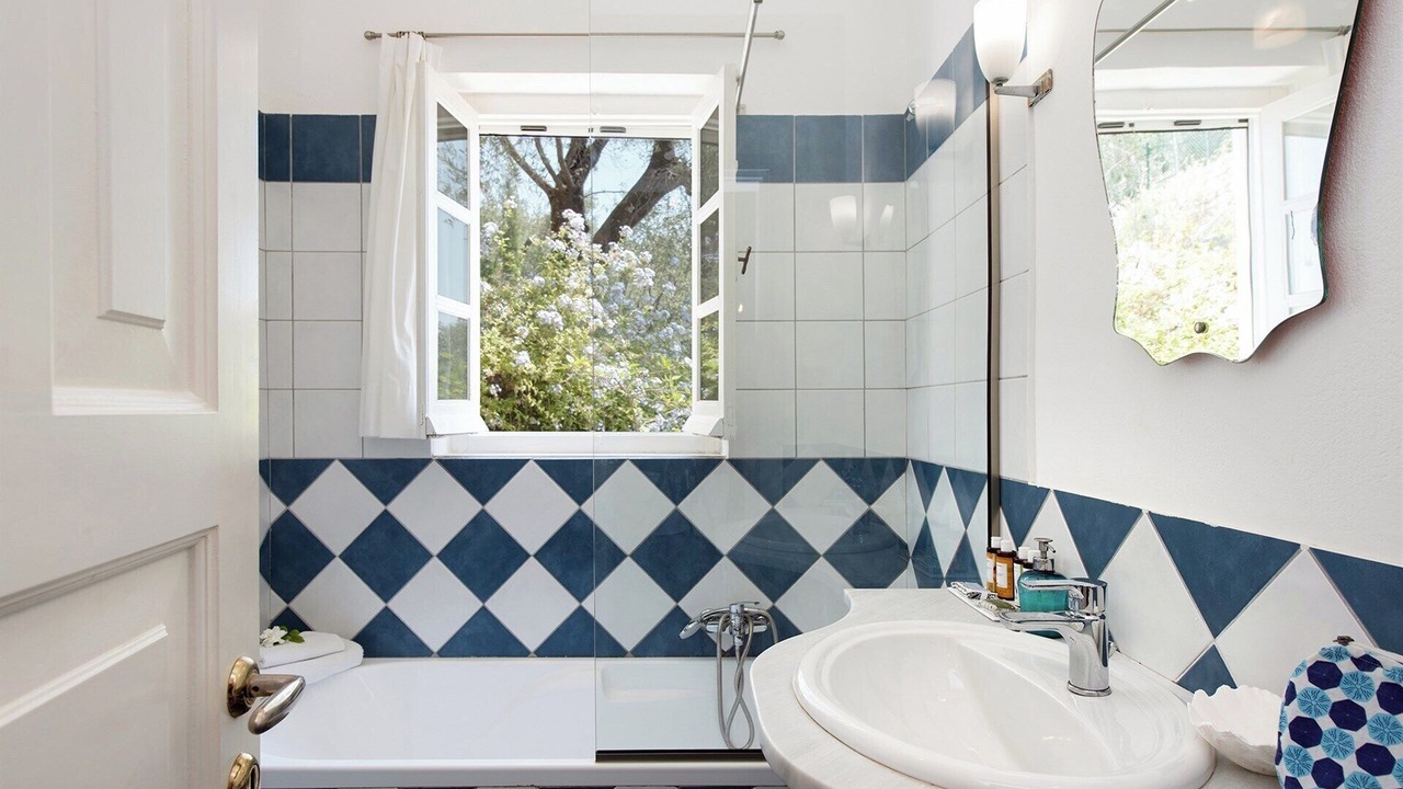 Photo of Bathroom in Kalami