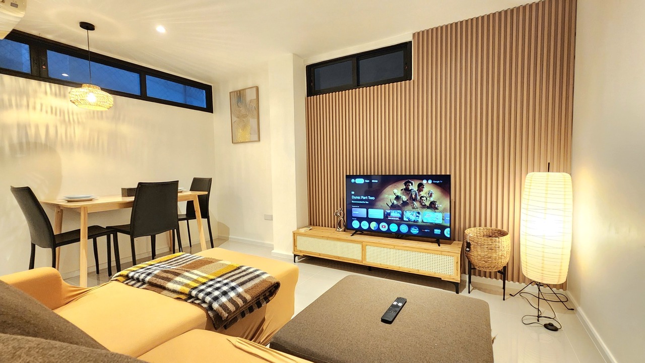 Photo of Livingroom in Embassy District