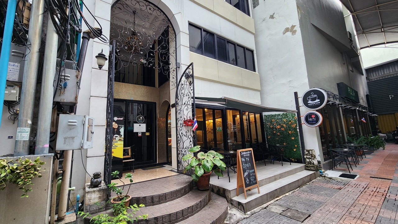 Photo of Outdoor in Embassy District