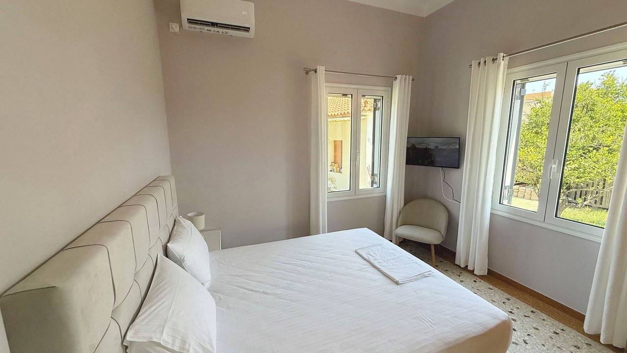 Photo of Bedroom in Paralio Astros