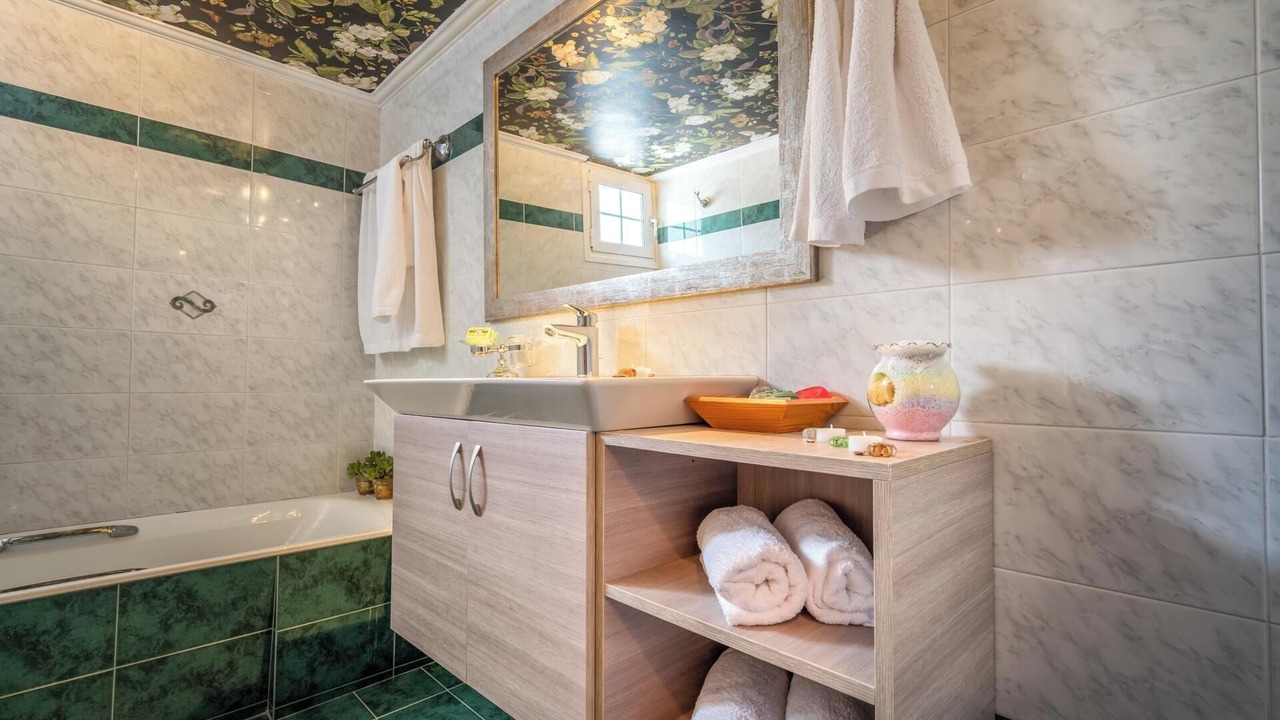 Photo of Bathroom in Lagopodo
