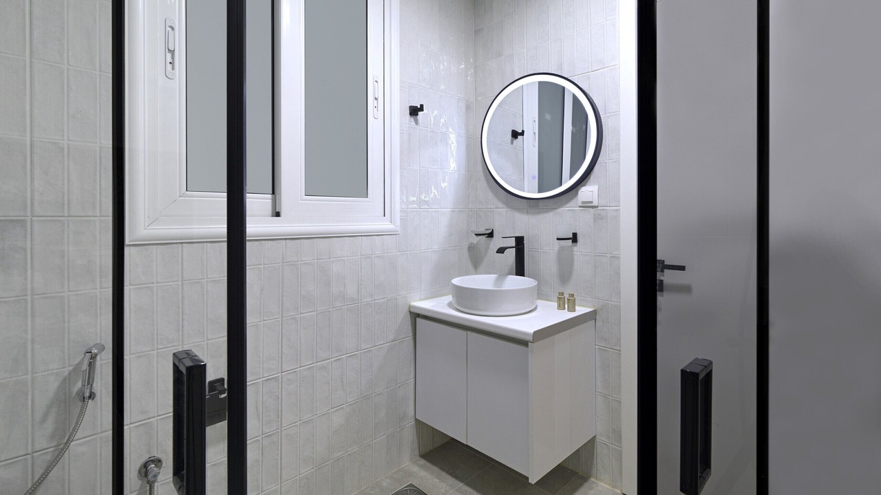 Photo of Bathroom in Kypseli